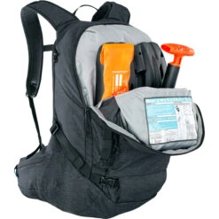 Evoc Line Pro 30 Ski Backpack 17 Evoc Line Pro 30 Ski Backpack -Bergzeit iview 5047279 001 pic6
